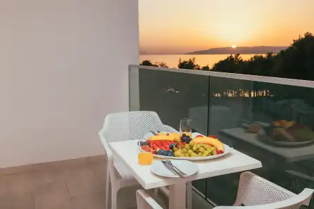 Romana Beach Apartments - 68