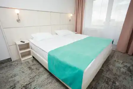 Охтинская - 108