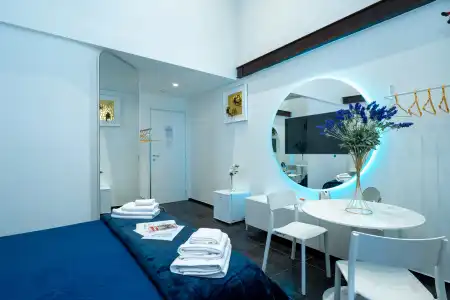 Bed&Breakfast Skyhouse Chiaia - 54