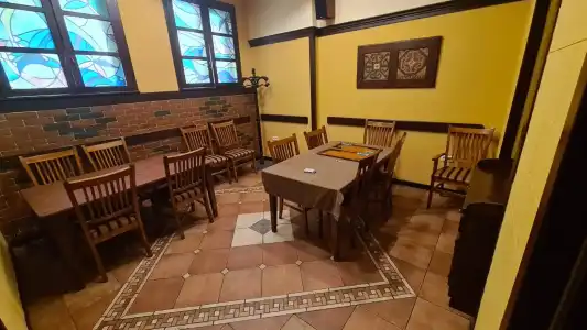 Jan-Hostel Jan - 8