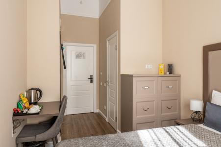 Lotman Boutique - 101