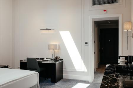 Cosmos Selection Saint-Petersburg Italyanskaya - 116