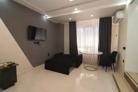 "Batumi 770" - 32
