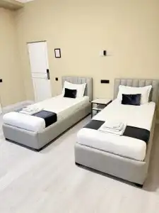 Luna Plaza - 20