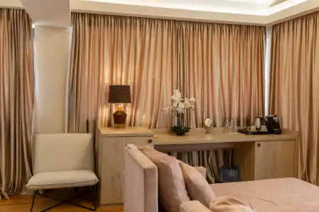 Seventeen Rooms - 43