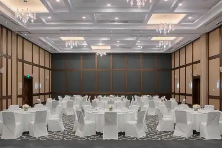 Crowne Plaza - Congress, an IHG - 18