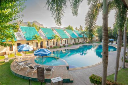The Green Beach Resort - 90