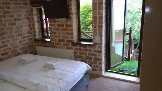 Green House - 33
