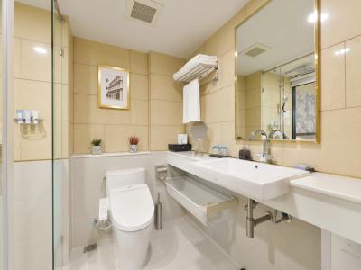 Oakwood & Residence - 22