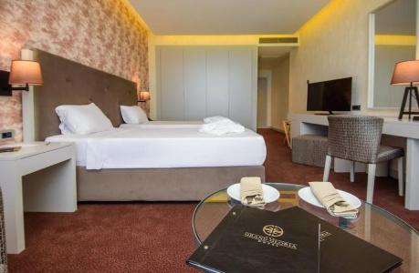 The Grand Gloria - 26