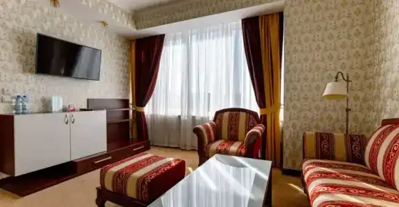 Hotel - 75