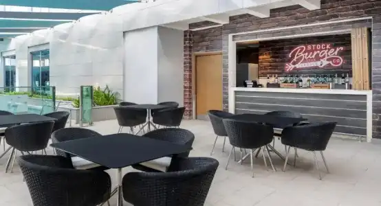 Holiday Inn DOHA - THE BUSINESS PARK by IHG - 11