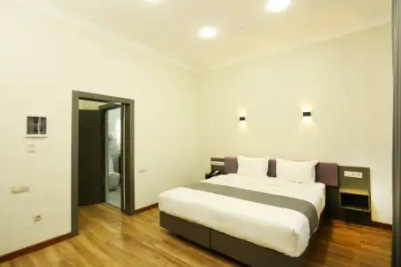 Parklane - 23