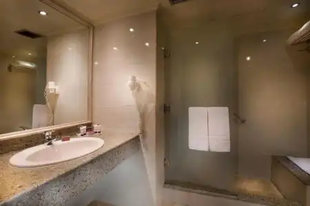 Pyramisa Suites Cairo - 51