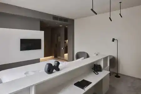 SLIDE Bleisure & MICE - 60