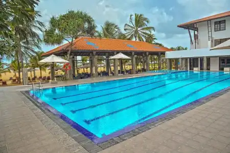 Goldi Sands - 17