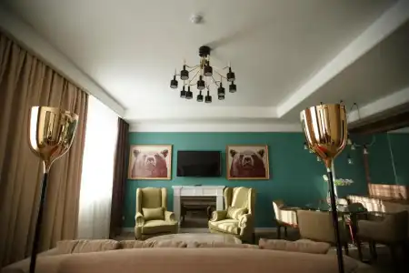 GREEN Which - 47