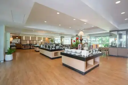 The Green Park Resort - 13