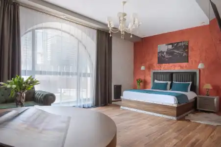 Mia Milano - 1