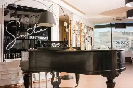 Opera Suite - 24
