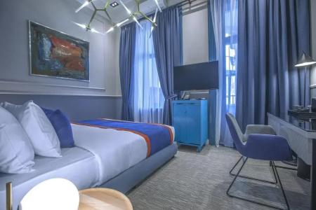 Heritage & Suites - 25