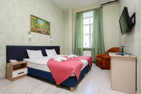 Nevskij 111 - 28