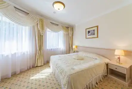 Grand Valentina - 50