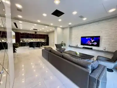 Luxury Villa With Pool and Jacuzzi - 38