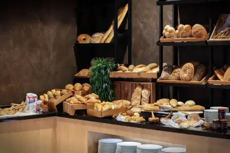 Hilton Garden Inn Tirana - 36