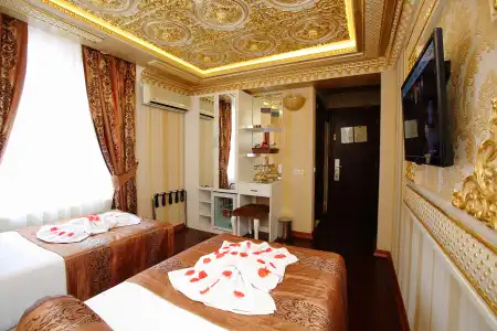 Golden Horn - 52