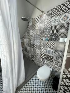 Alpha Garden Guest House - 112