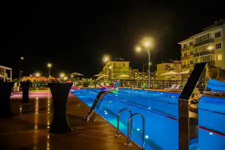 Barhatnyie Sezonyi Semeyniy Kvartal - 11