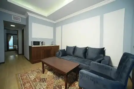Boulevard - 55
