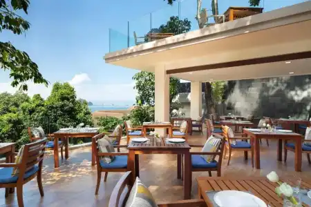 Avani Ao Nang Cliff Krabi Resort - 11