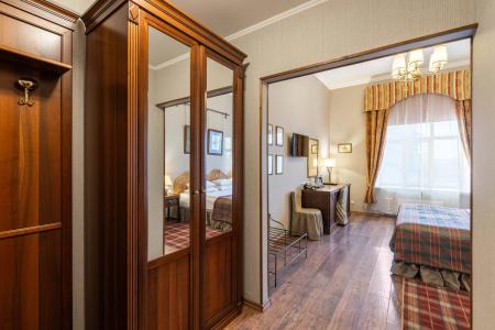 Lancaster Court - 39