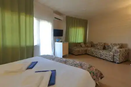Ozero Divnoe Park-Hotel - 60