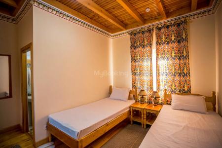 Old Bukhara Boutique - 16