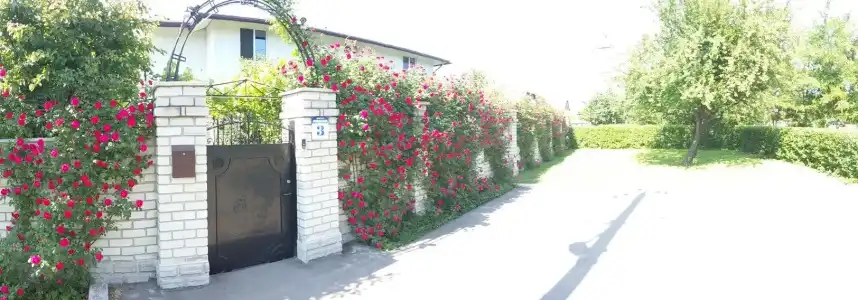 Yuzhnyij Dvorik Apart-Hotel - 35