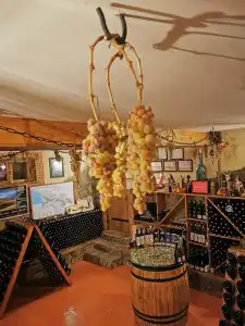 Chateau Ateni Cottages - 9