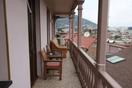 Gomi 19 Boutique - Old Tbilisi - 5