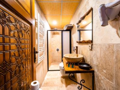 Ala Stone House - 212