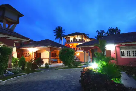 Paradise Holiday Village - 3