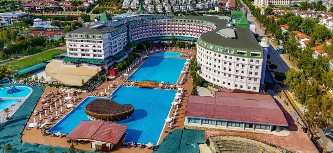 Bayar Family Resort & Spa - 1