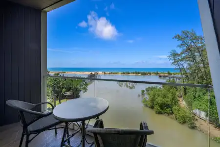 The Hotspring Beach Resort & Spa - 11