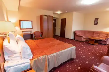 Akademicheskaya - 71