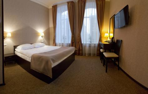 Vasilievskiy Dvor - 100