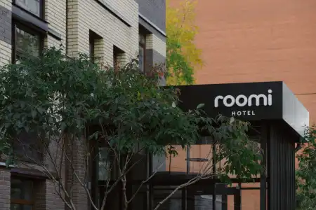 roomi - 8