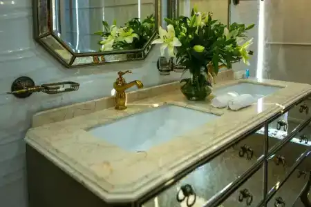 Ramada by Wyndham - 41