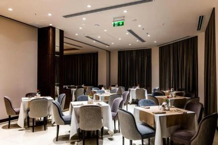 Ramada & Suites by Wyndham - 15