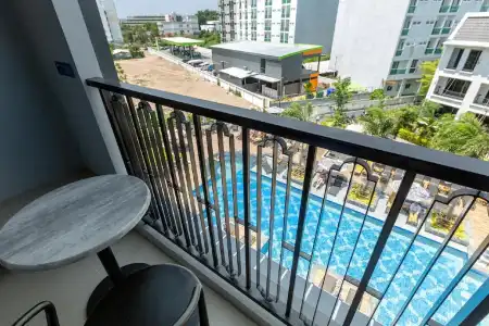 Sawaddi Patong Resort & Spa by Tolani - 93